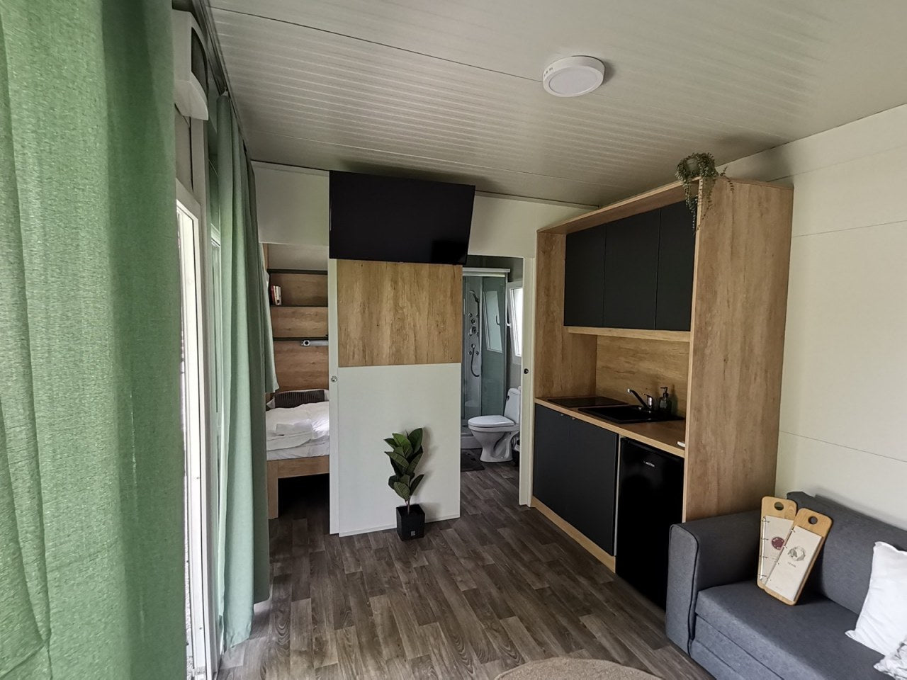 Tiny House - Typ 2 mit 2 Schlafzimmer, Badezimmer und Wohnküche